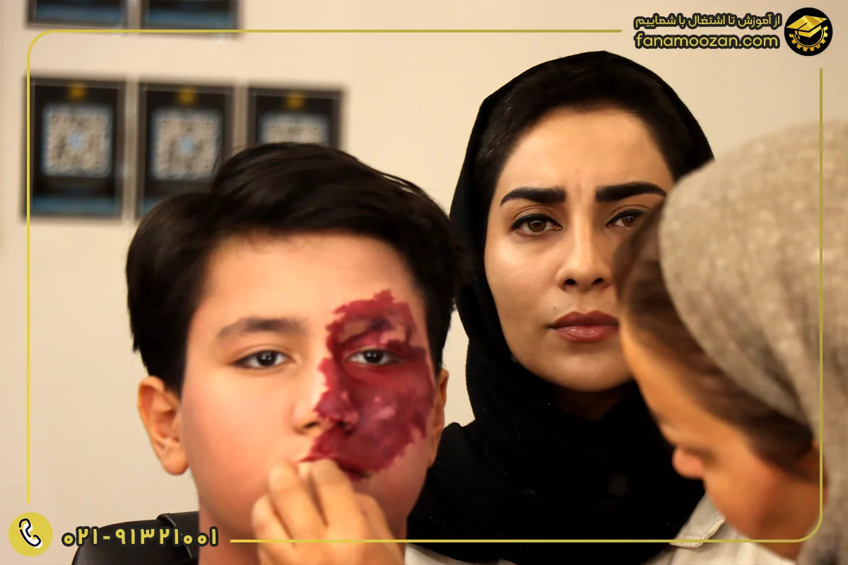 نمونه کار هنر جویان کلاس گریم فن آموزان در حال تمرین