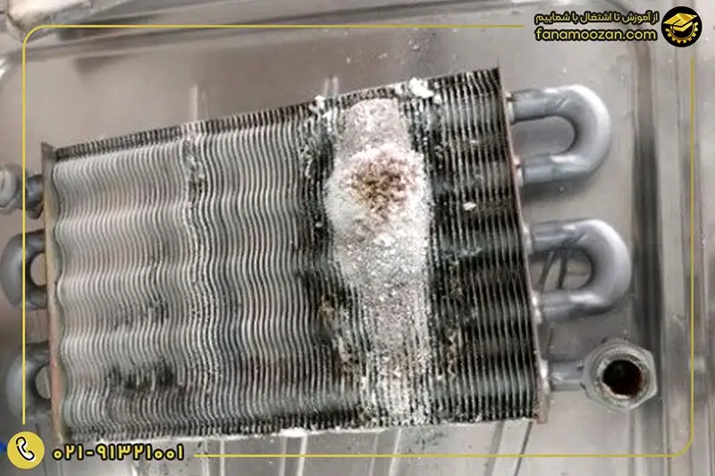 گرم نشدن آب پکیج به علت رسوب گرفتن مبدل پکیج