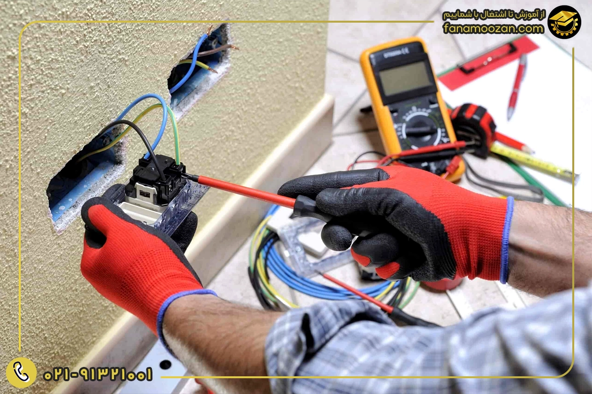چه ابزارهایی باعث حرفه ای تر شدن کار برق کار ساختمان می شوند؟